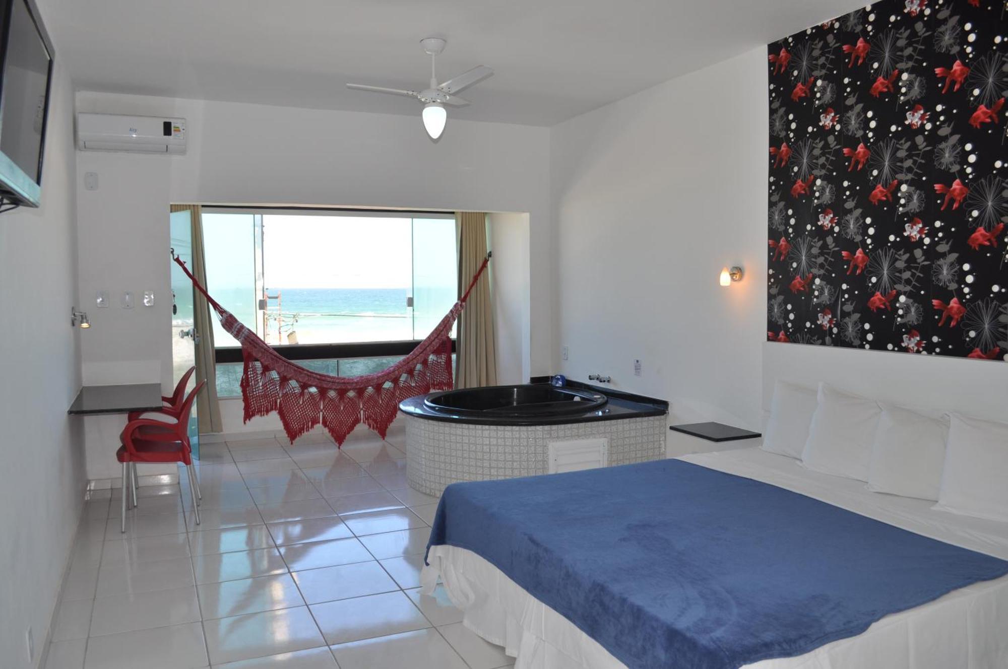 Quarto Deluxe com Vista Oceano e Banheira de Hidromassagem
